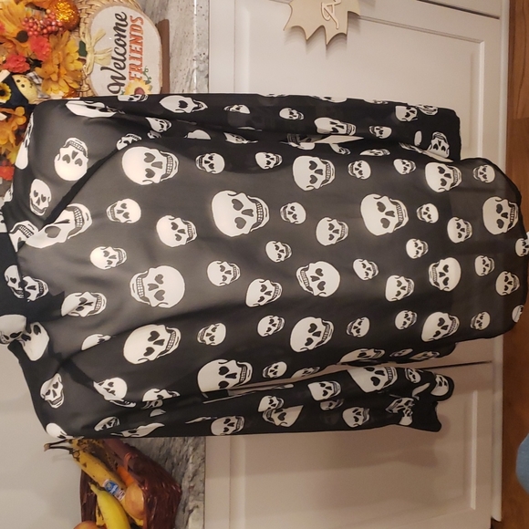 SKULL BUTTON DOWN BLOISE - Picture 7 of 8